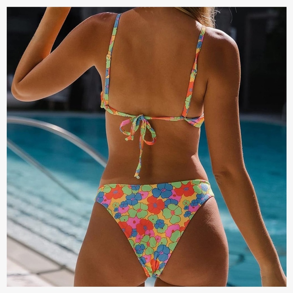 Floral Multicolor Bikini Set - Picture 2 of 13